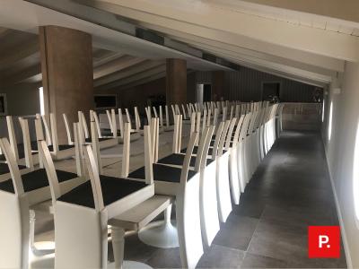 Locale commerciale in affitto a Recale