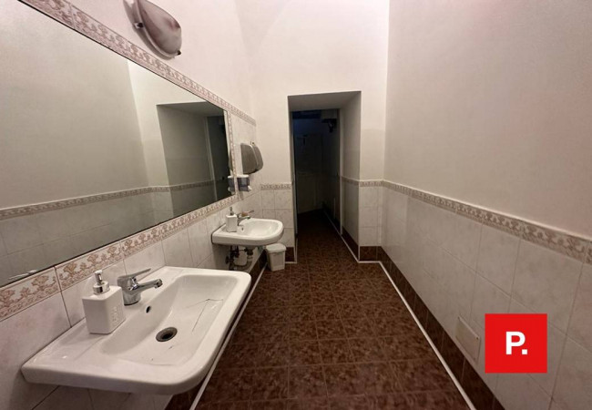 Attività commerciale in vendita a Caserta