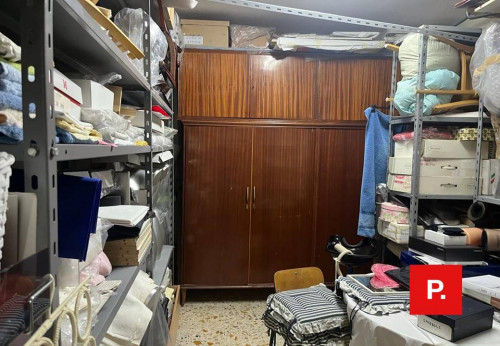 Locale commerciale in affitto a Caserta