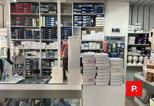 Locale commerciale in affitto a Caserta