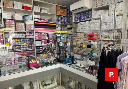 Locale commerciale in affitto a Caserta