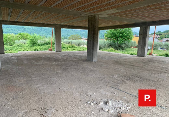 Casa singola in vendita a Castel Morrone