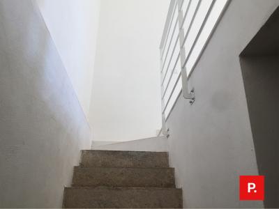 Locale commerciale in affitto a Caserta