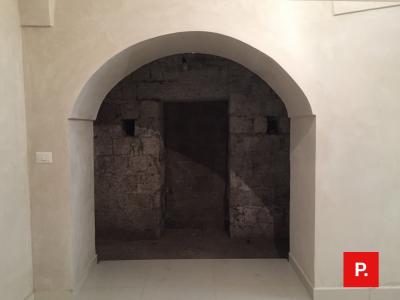 Locale commerciale in affitto a Caserta