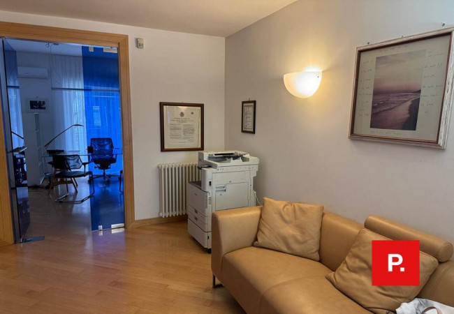 Studio/Ufficio in affitto a Caserta