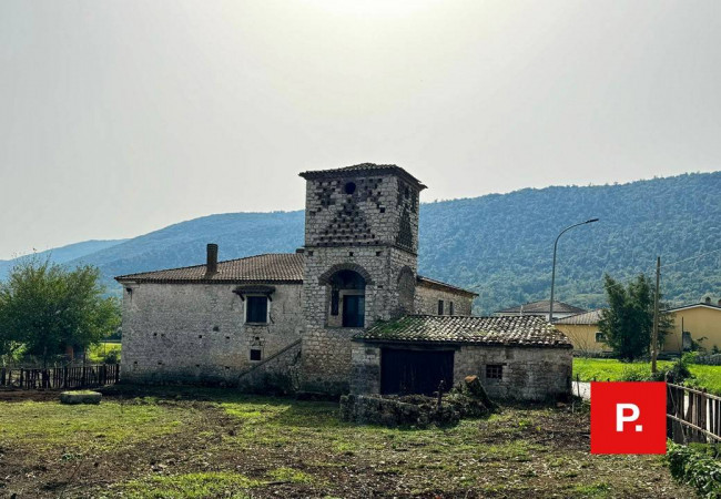 Rustico in vendita a Baia E Latina (CE)