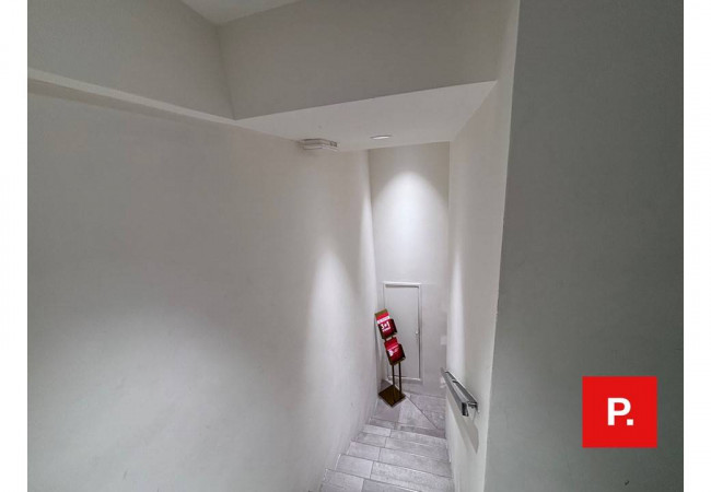 Locale commerciale in affitto a Caserta