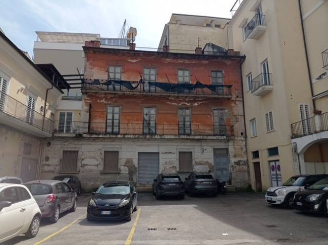 Casa singola in vendita a Caserta