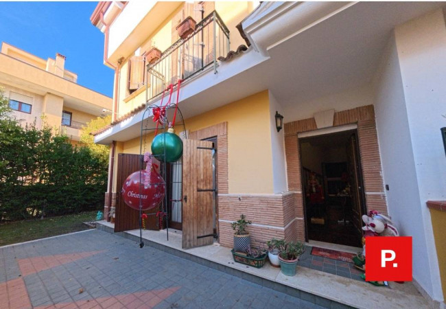 Villette a schiera in vendita a Caserta