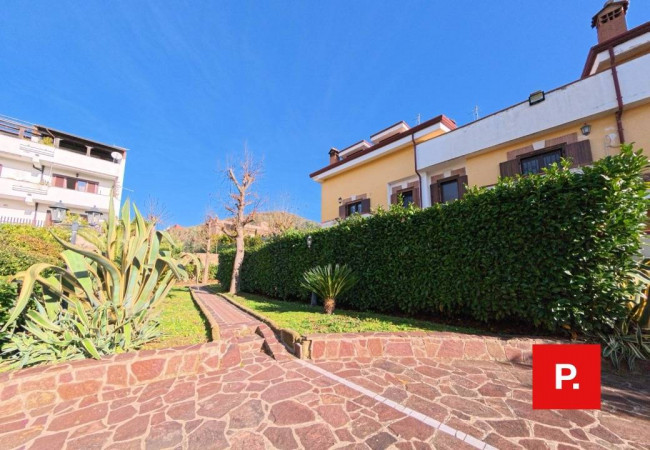 Villette a schiera in vendita a Caserta