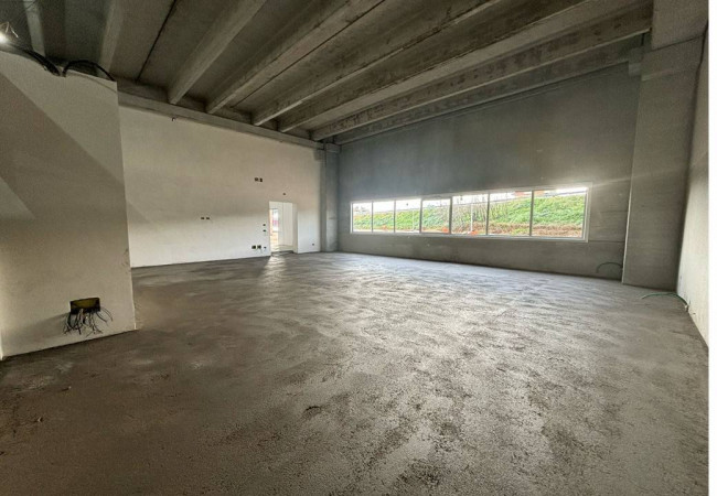 Capannone in affitto a Caserta