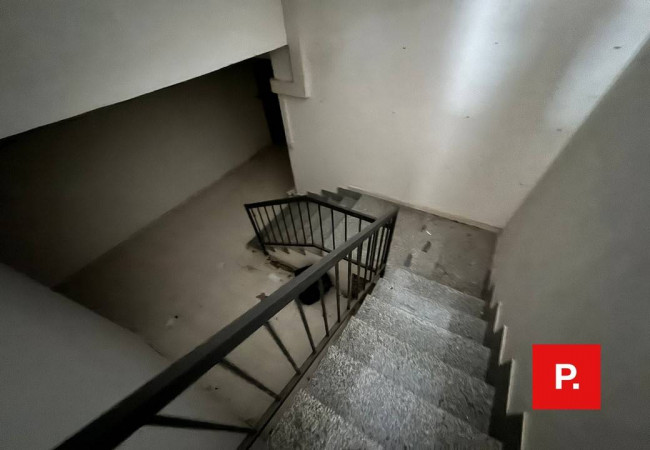 Locale commerciale in vendita a Caserta