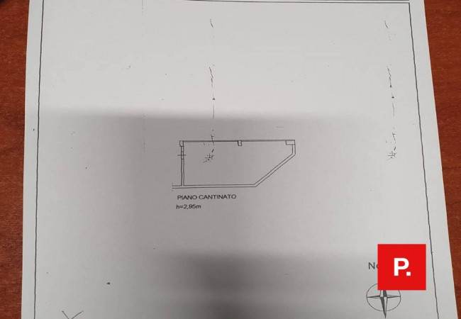 Locale commerciale in vendita a Caserta