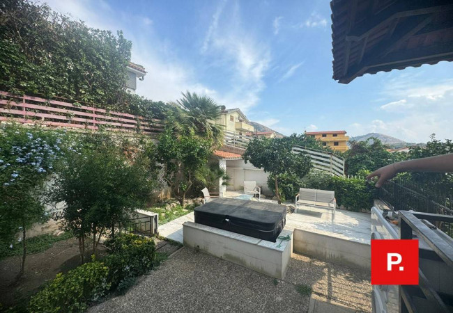 Villette a schiera in vendita a Caserta