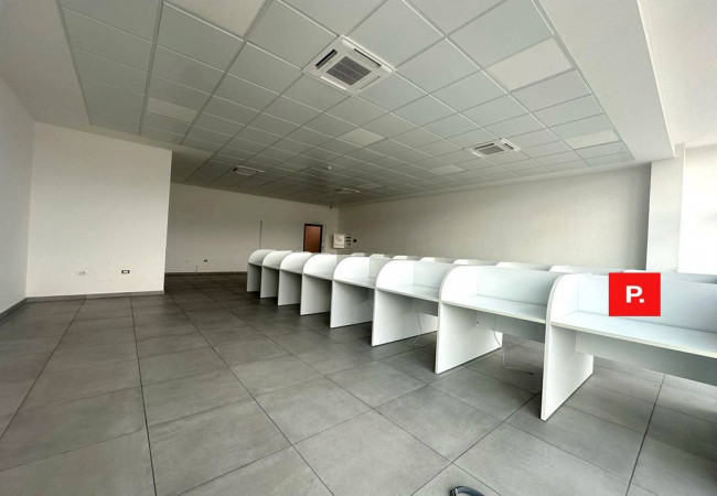 Studio/Ufficio in affitto a Curti