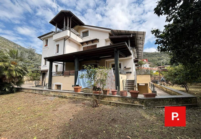 Villa in vendita a Caserta