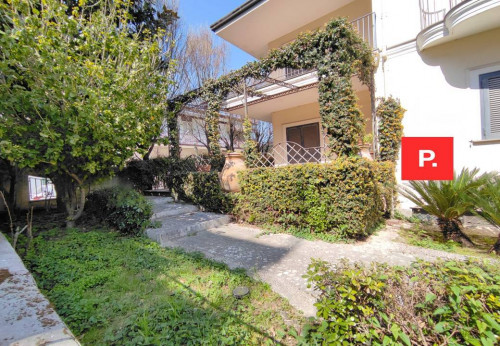 Villa in vendita a Santa Maria Capua Vetere