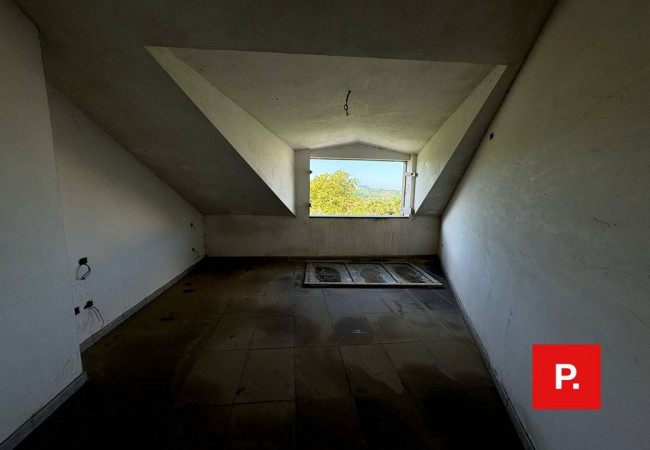 Casa singola in vendita a Castel Morrone