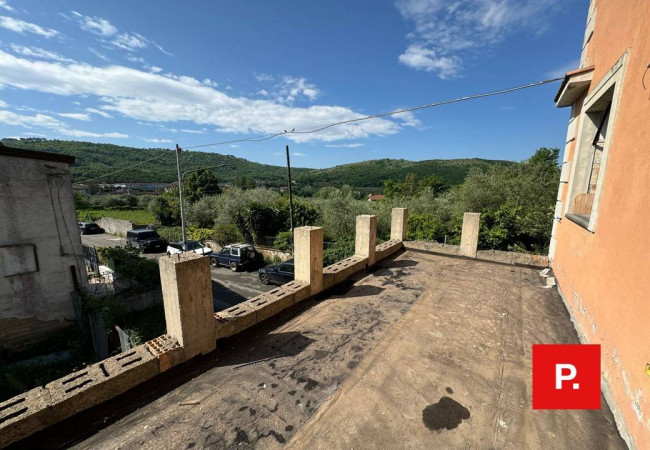 Casa singola in vendita a Castel Morrone