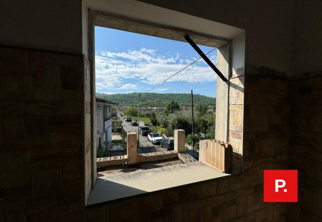 Casa singola in vendita a Castel Morrone