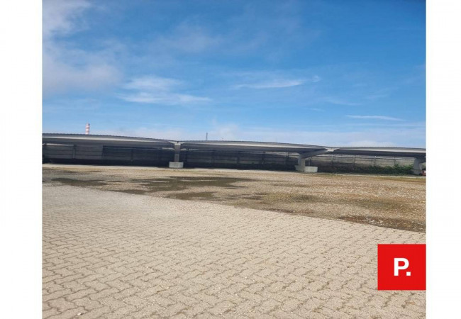 Capannone in vendita a Sannazzaro de' Burgondi