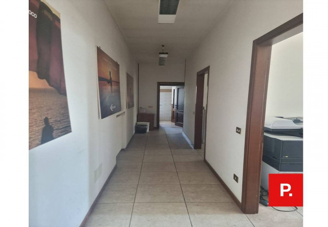 Capannone in vendita a Sannazzaro de' Burgondi