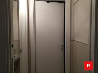 Locale commerciale in vendita a Caserta