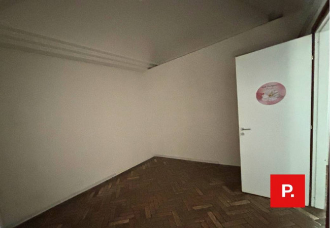 Locale commerciale in affitto a Caserta