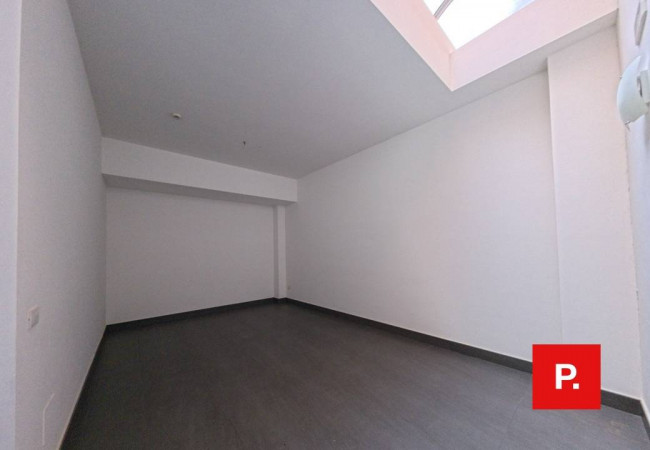 Locale commerciale in affitto a Caserta