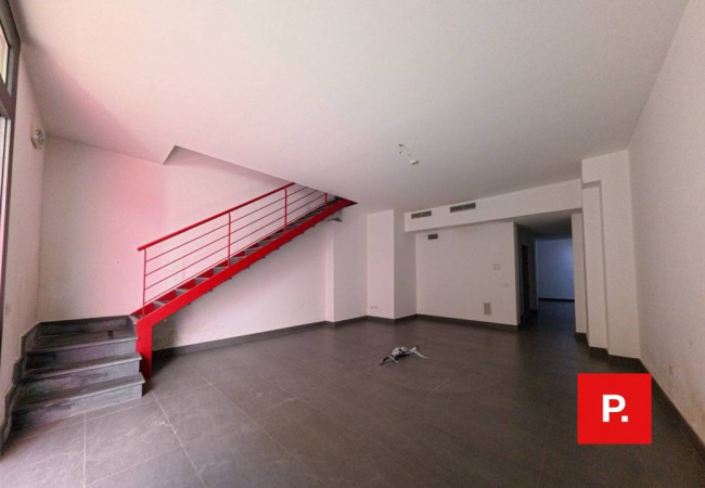Locale commerciale in affitto a Caserta
