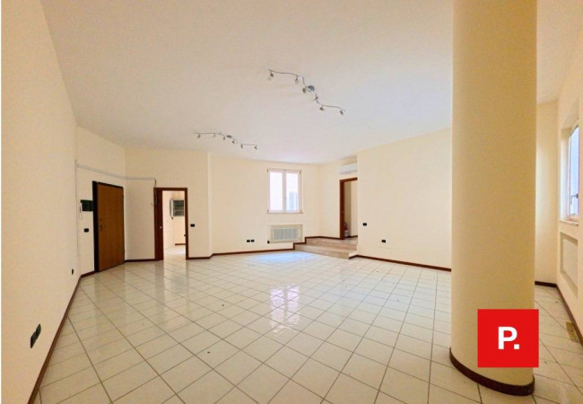 Appartamento in vendita a Caserta