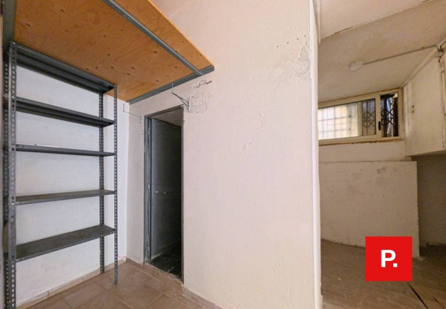 Locale commerciale in affitto a Caserta