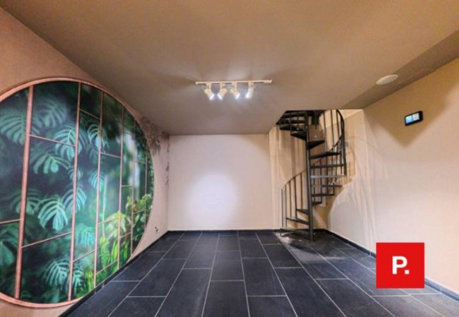 Locale commerciale in affitto a Caserta