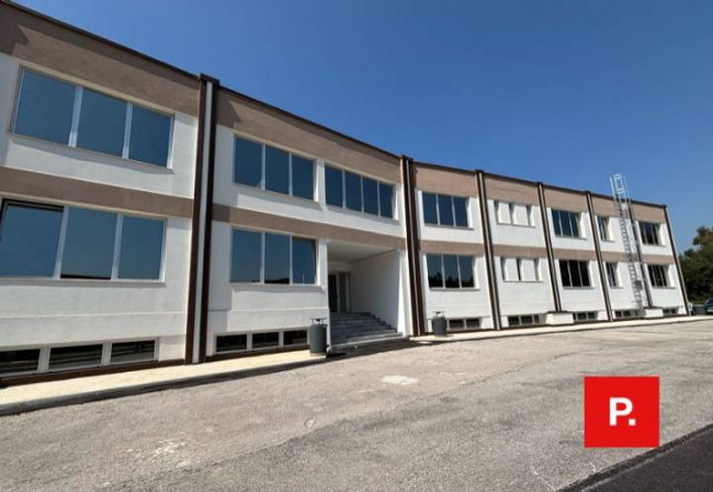 Studio/Ufficio in affitto a Caserta