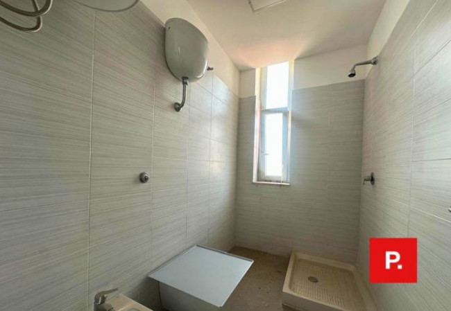 Locale commerciale in affitto a Curti