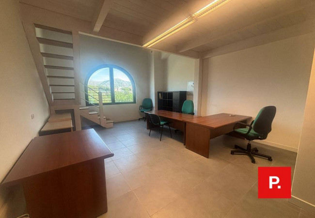 Studio/Ufficio in affitto a Caserta