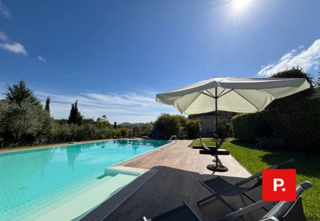Villa in vendita a Castel Morrone