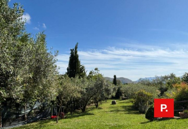 Villa in vendita a Castel Morrone