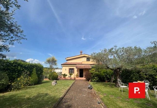 Villa in vendita a Castel Morrone