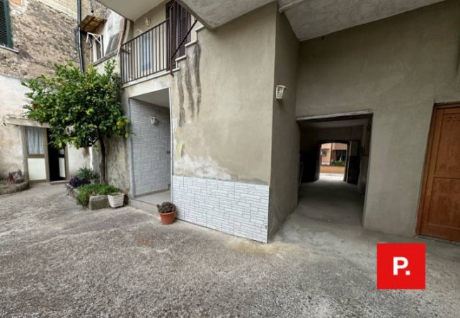 Casa singola in vendita a Castel Morrone