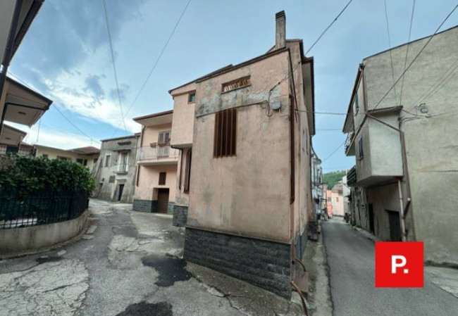 Casa singola in vendita a Castel Morrone