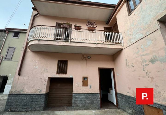 Casa singola in vendita a Castel Morrone
