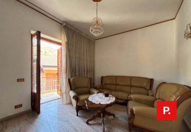 Casa singola in vendita a Castel Morrone