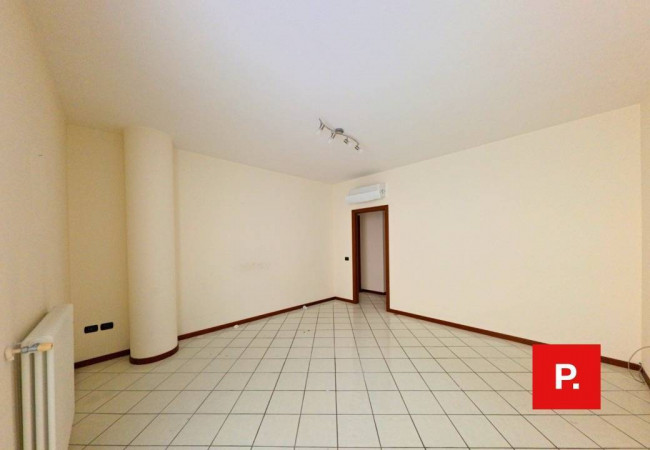 Studio/Ufficio in affitto a Caserta