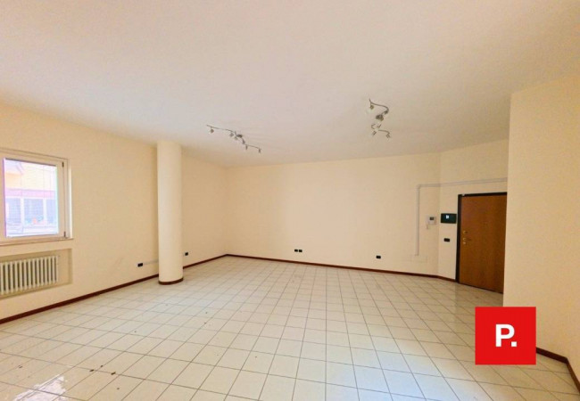 Studio/Ufficio in affitto a Caserta
