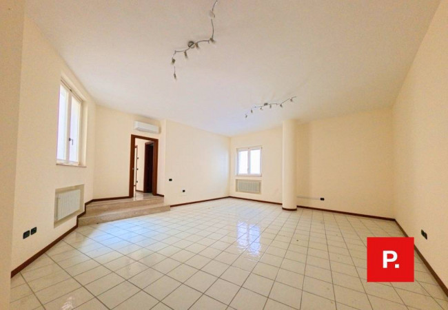 Studio/Ufficio in affitto a Caserta