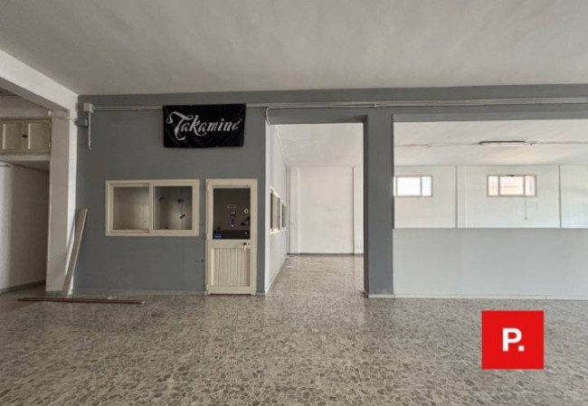 Locale commerciale in affitto a Curti