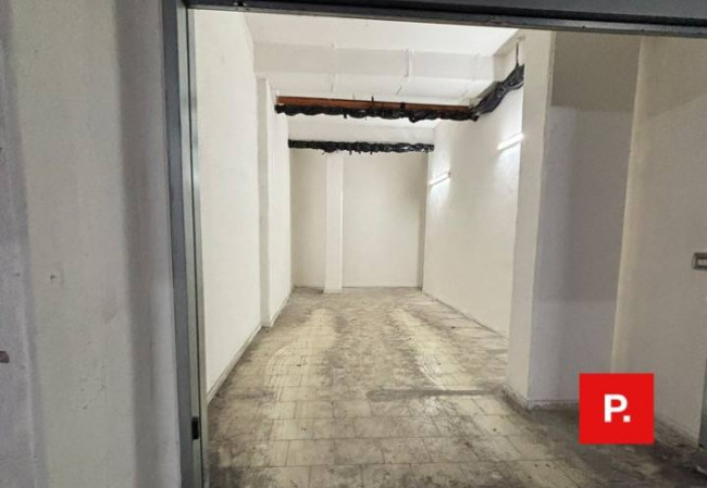 Box o garage in vendita a Caserta