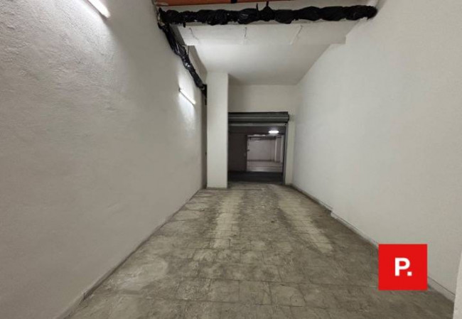 Box o garage in vendita a Caserta