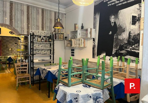 Locale commerciale in vendita a Caserta